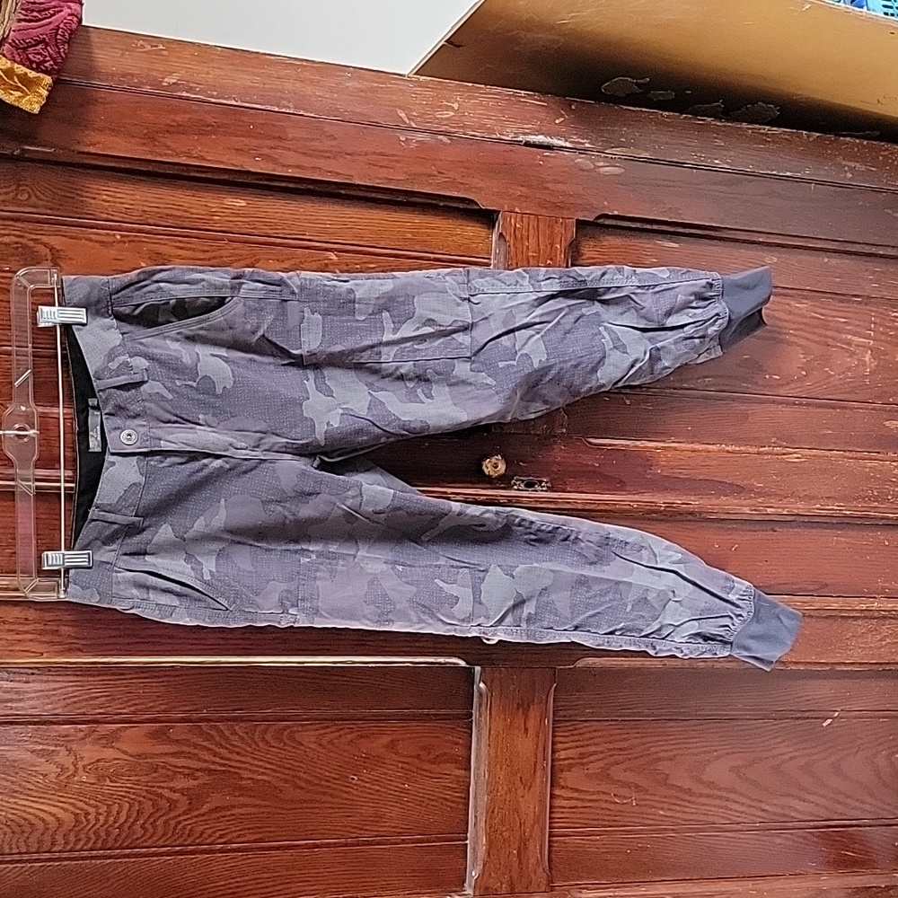 Prana size 2 camouflage joggers
